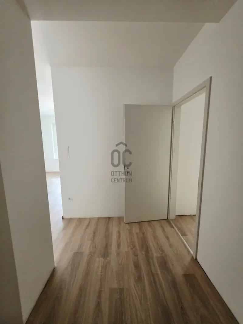 Lakás Kiadó , Budapest, Közép-Magyarország