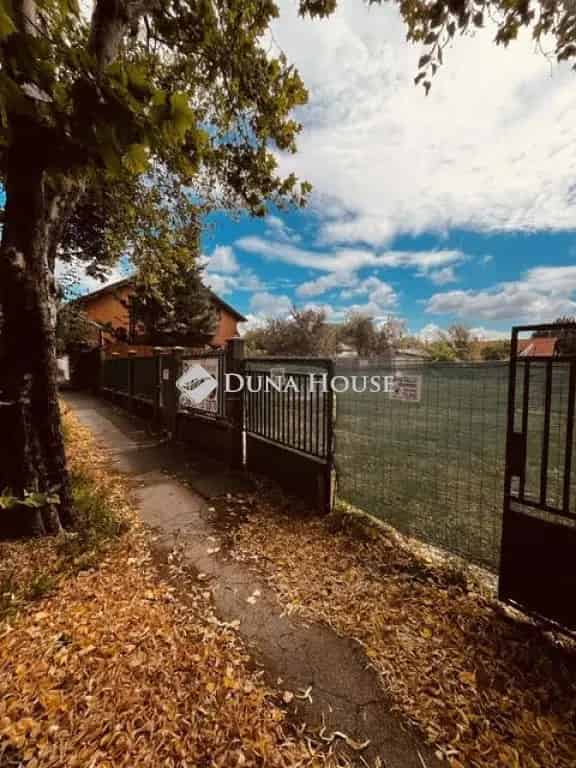 Telek Kiadó , Budapest, Közép-Magyarország