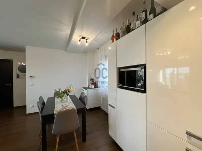 67 nm-es Penthouse Lakás Homokbányán Terasszal
