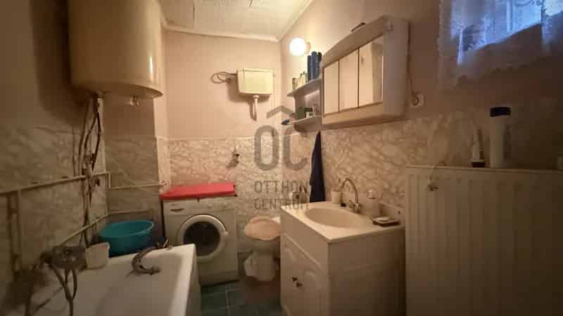 Csényei eladó családi ház, DHZ087276