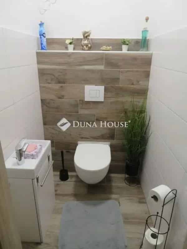 Ház Kiadó , Budakeszi járás, Közép-Magyarország