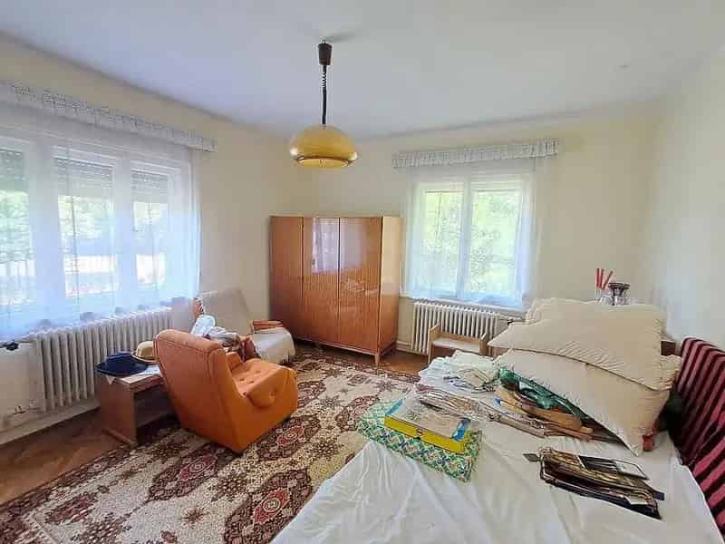 Ház Kiadó , Budapest, Közép-Magyarország