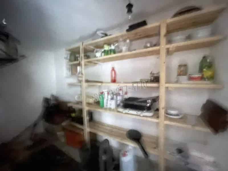 Ház Kiadó , Oroszlányi járás, Dunántúl