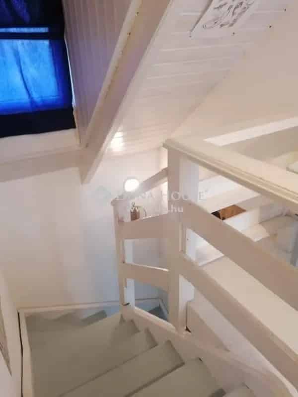 Ház Kiadó , Budakeszi járás, Közép-Magyarország