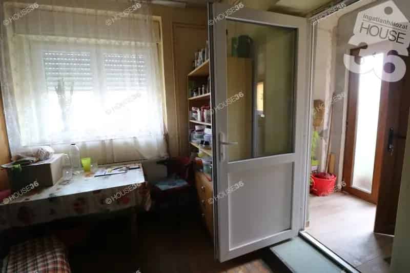 Akasztó 77 m2-es 2 szobás ház eladó 1340 m2 telekkel