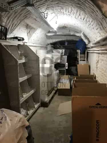 Debreceni eladó kereskedelmi ingatlan, UZ016758