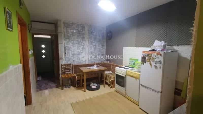 Ház Kiadó , Nagykátai járás, Közép-Magyarország