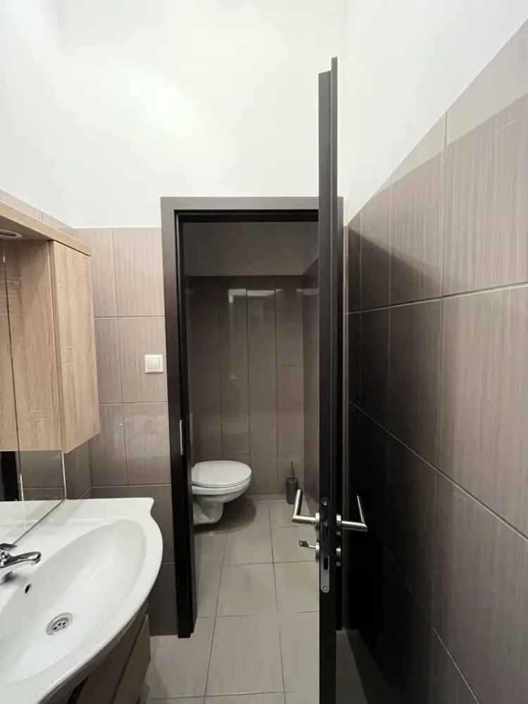 Lakás Kiadó , Budapest, Közép-Magyarország