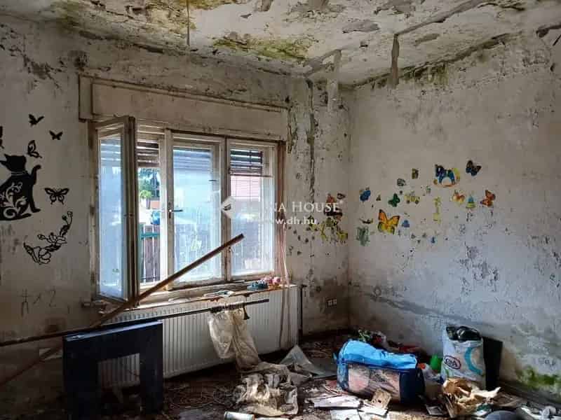 Telek Kiadó , Budapest, Közép-Magyarország