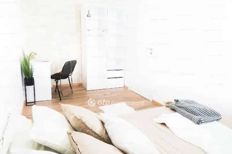 Lakás Kiadó , Budapest, Közép-Magyarország