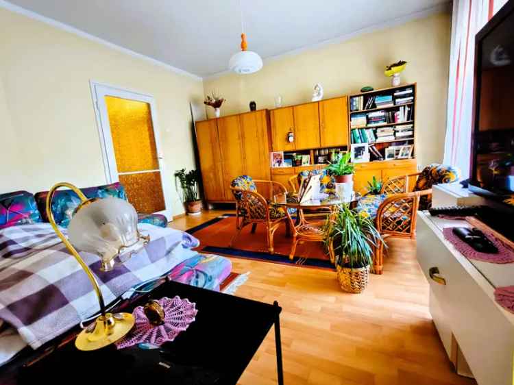 Ház Kiadó , Bonyhádi járás, Dunántúl