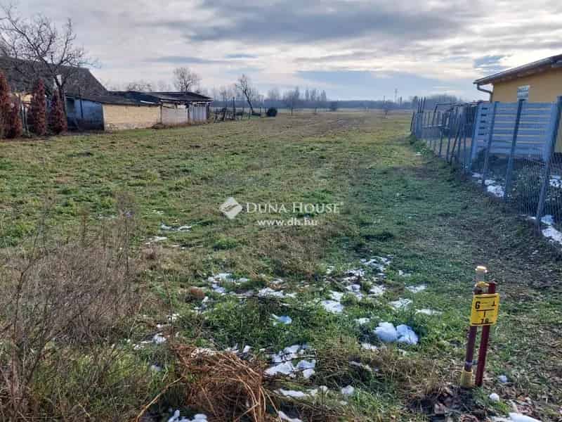 Telek Eladó , Baja, Alföld és Észak