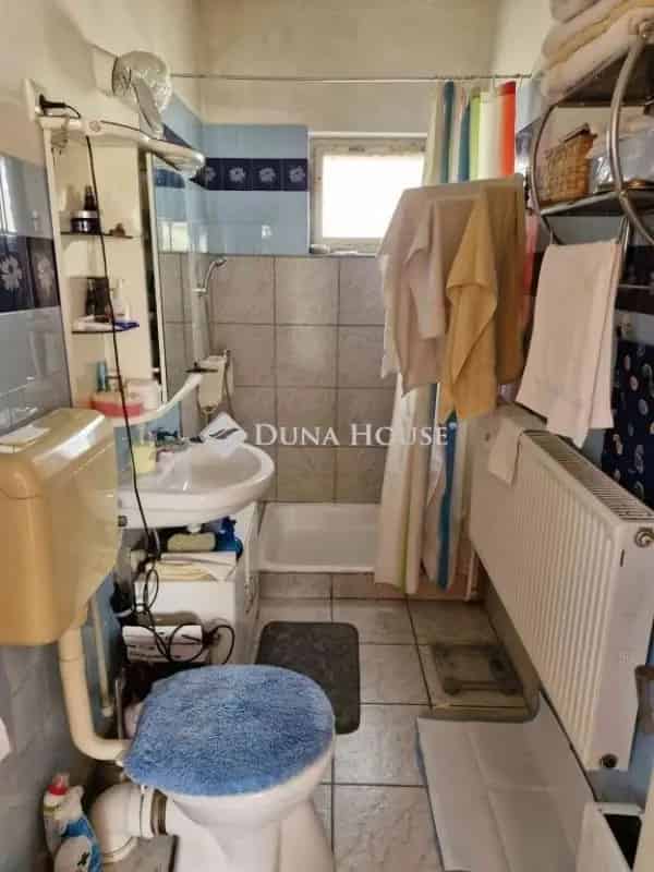 Ház Kiadó , Tatai járás, Dunántúl