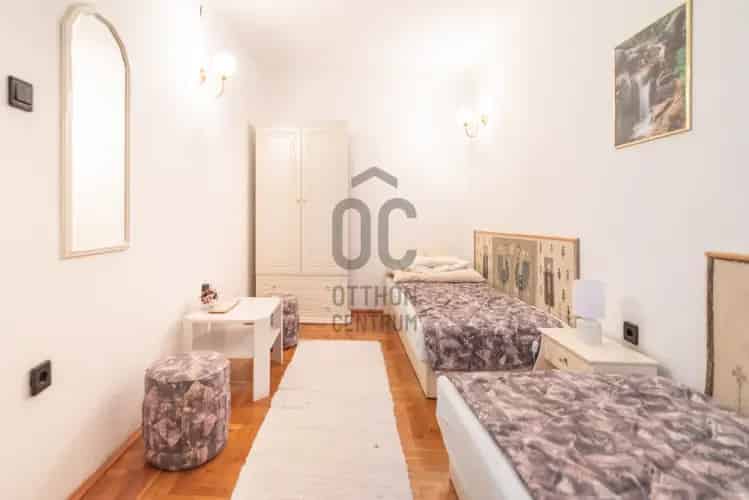Keszthelyi eladó apartmanház Balaton-part közelében