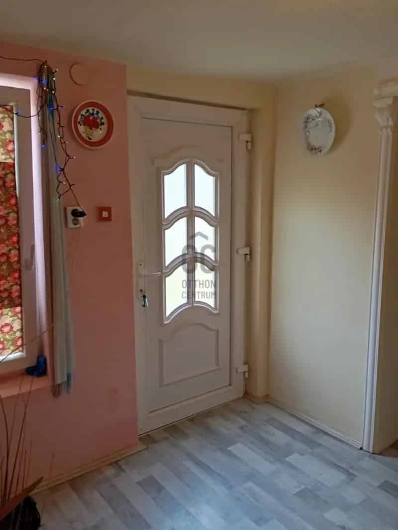 Ház Kiadó , Szekszárdi járás, Dunántúl