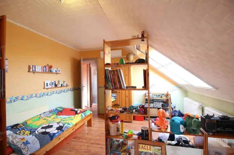 Ház Kiadó , Győri járás, Dunántúl