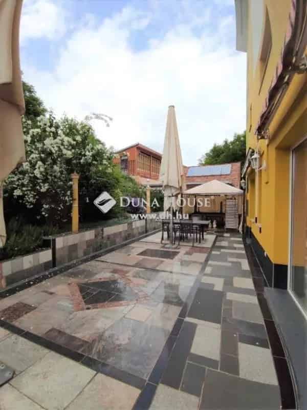 Panzio eladó Dunaszekcsőn - 265m2 - Vendéglátóegységnek vagy családi otthonnak