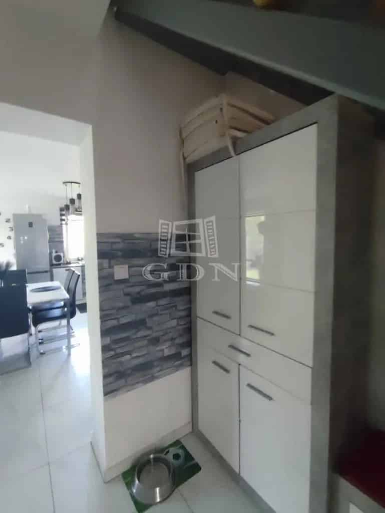 Ház Kiadó , Dunakeszi járás, Közép-Magyarország