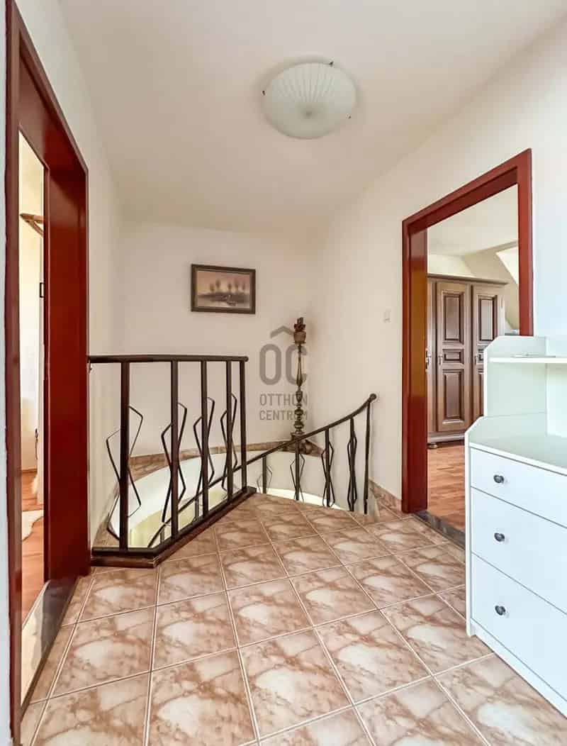 Ház Kiadó , Budapest, Közép-Magyarország