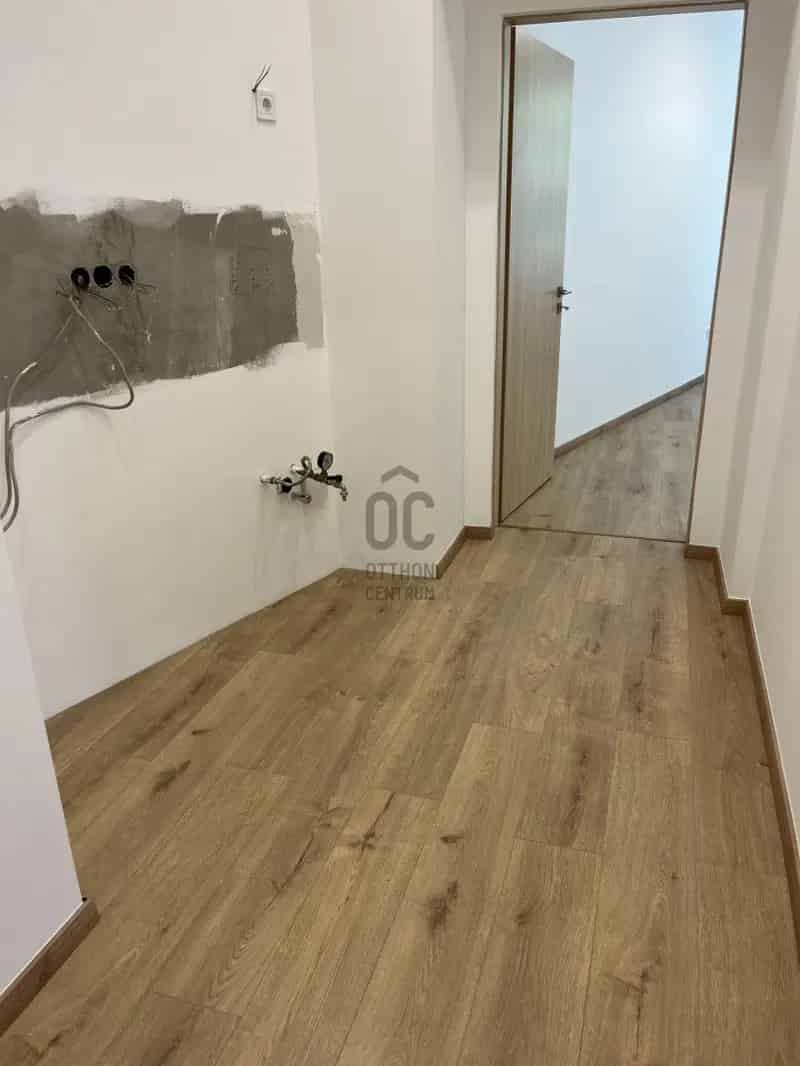 Lakás Kiadó , Budapest, Közép-Magyarország