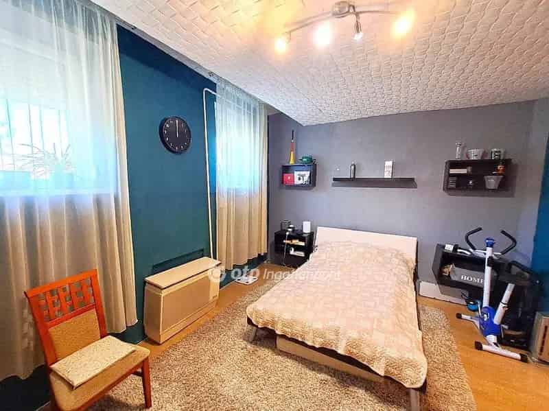 Ház Kiadó , Szolnoki járás, Alföld és Észak