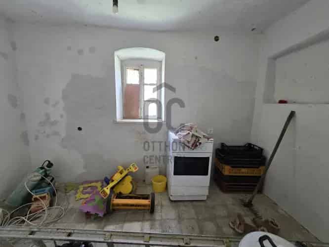 Pécsi eladó telek Postavölgyben 1000 m²
