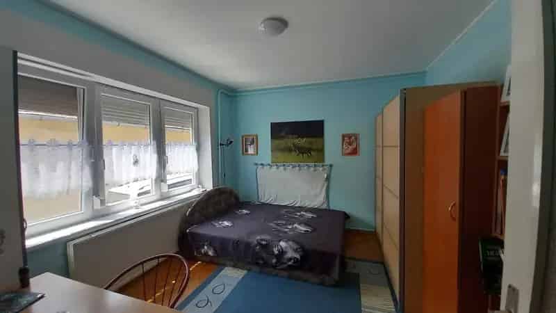 Ház Kiadó , Hegyháti járás, Dunántúl