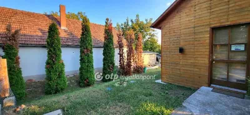 Győrszentiván - 30 m2-es könnyűszerkezetes ház kerttel