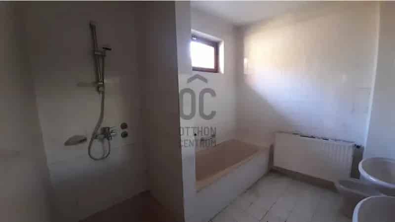 Szekszárdi eladó lakás, H478512