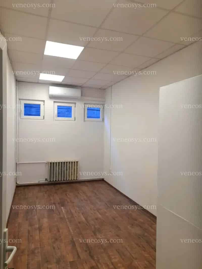 Kiadó üzlethelyiség forgalmas belvárosi környezetben!