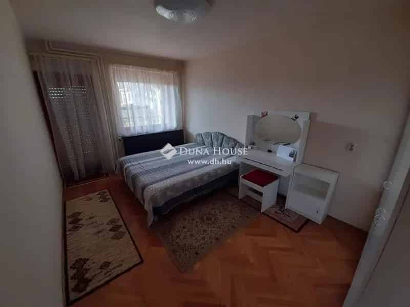 Ház Kiadó , Budapest, Közép-Magyarország