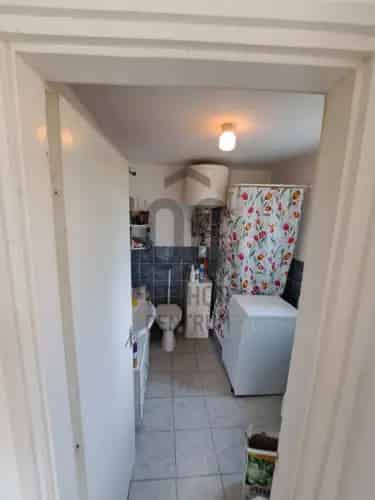 Velencei eladó családi ház, NY012652