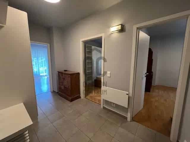 Lakás Kiadó , Budapest, Közép-Magyarország