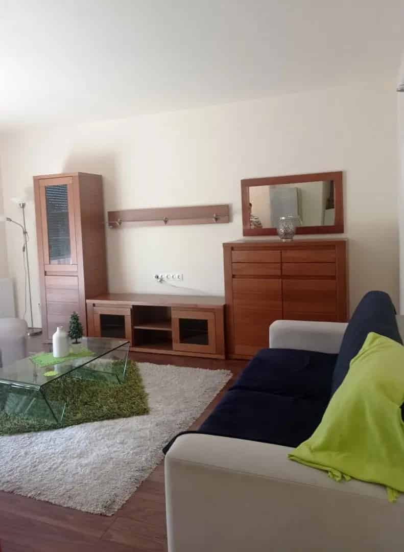 Lakás Kiadó , Szolnoki járás, Alföld és Észak