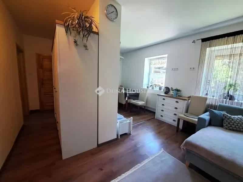 Ház Kiadó , Monori járás, Közép-Magyarország