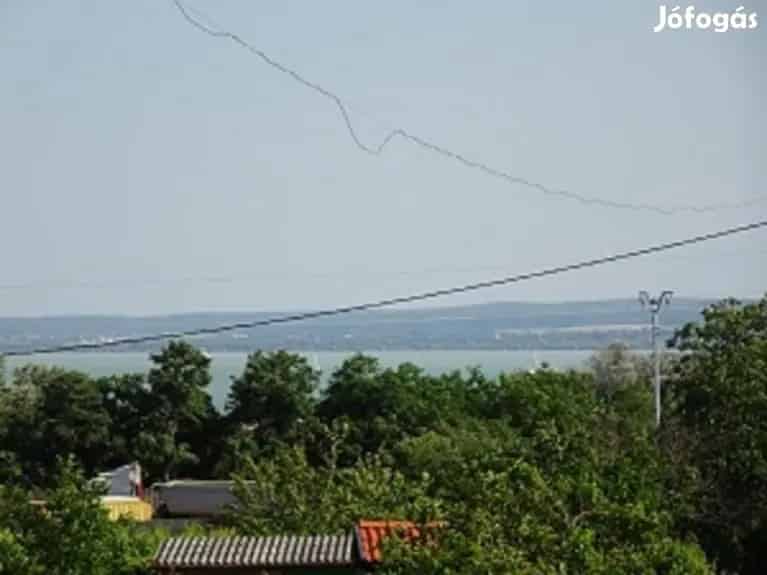 Csopakon hangulatos, panorámás nyaraló eladó - Csopak, Nyaralók, üdülők - Jófogás Ingatlan