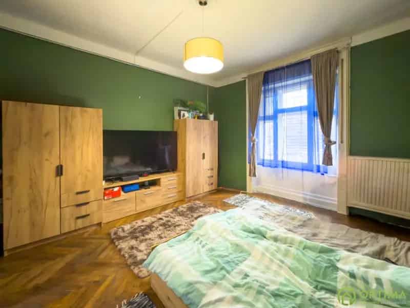 Ház Kiadó , Budapest, Közép-Magyarország