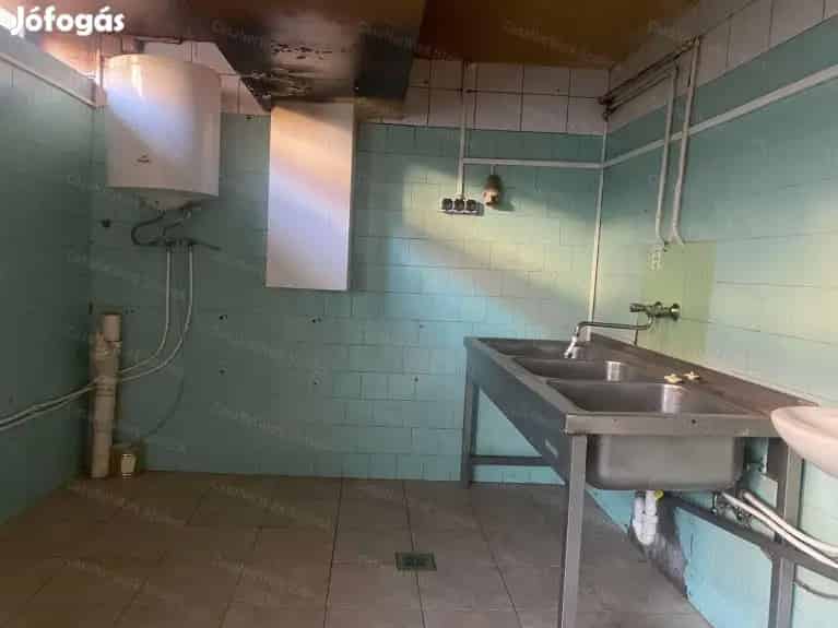 Törökszentmiklóson az Almásy úton  üzlethelyiség eladó! - Törökszentmiklós, Iroda, üzlethelyiség, ipari ingatlan - Jófogás Ingatlan