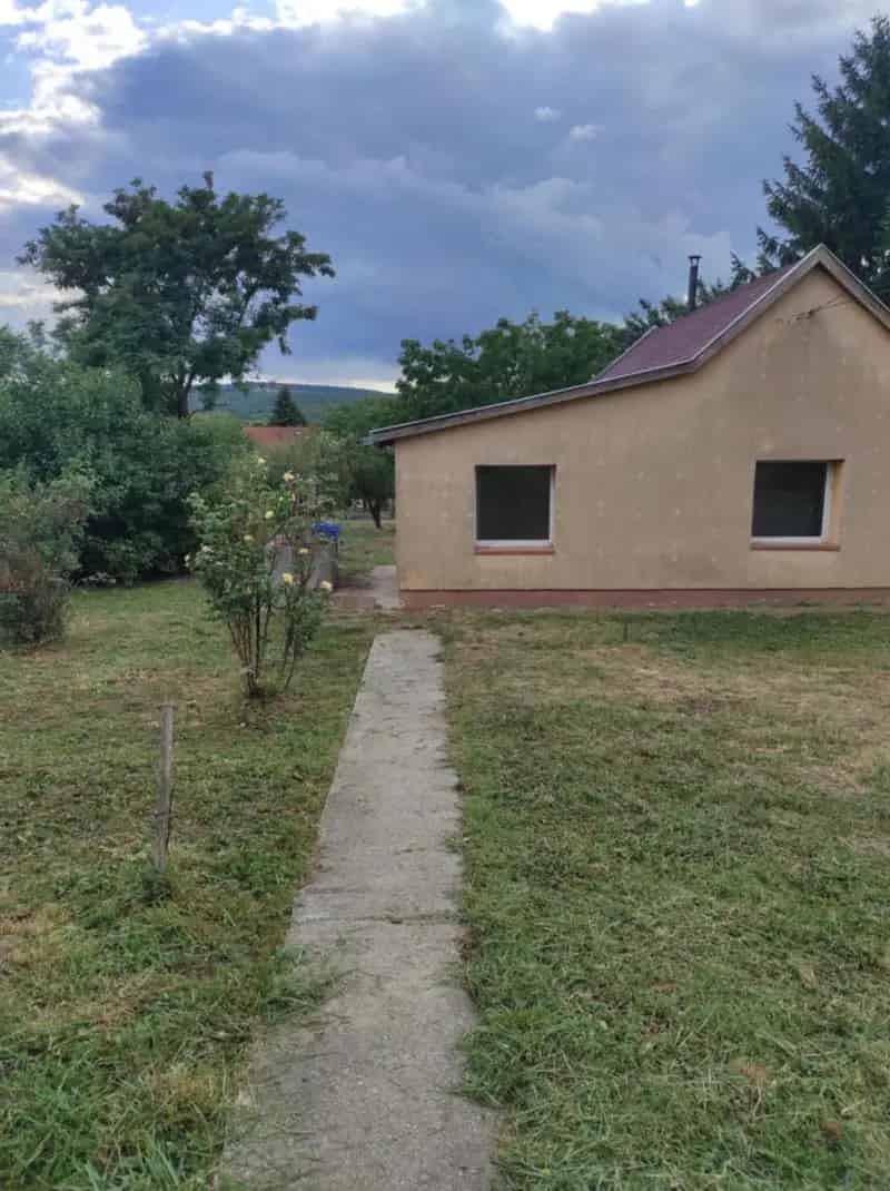 Telek Kiadó , Balatonalmádi járás, Dunántúl