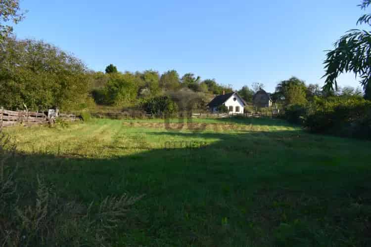 Holládi eladó telek, T039282