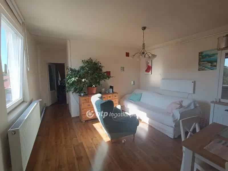 Ház Kiadó , Budapest, Közép-Magyarország