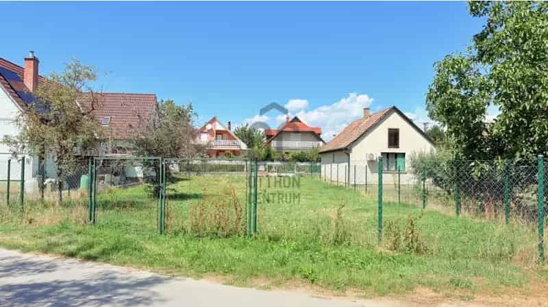 Balatonföldvári eladó telek, DTK070627