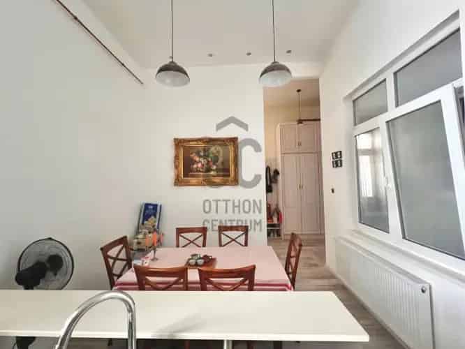 Budapest V. kerületi eladó lakás, H498977