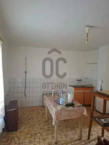 Tóalmási eladó családi ház, H500326