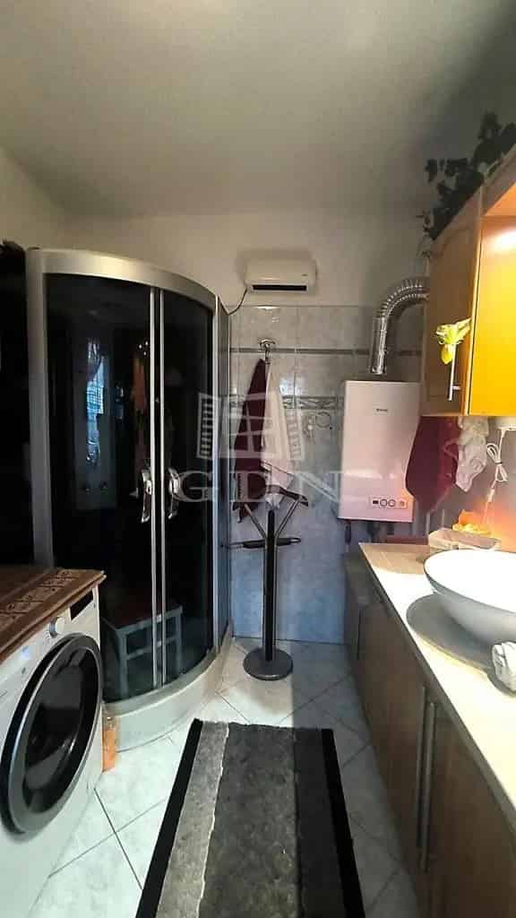 Ház Kiadó , Budapest, Közép-Magyarország