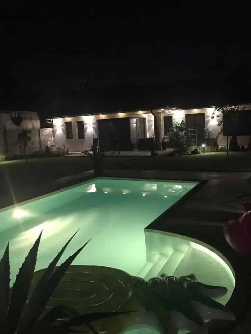 Ház Kiadó , Budapest, Közép-Magyarország