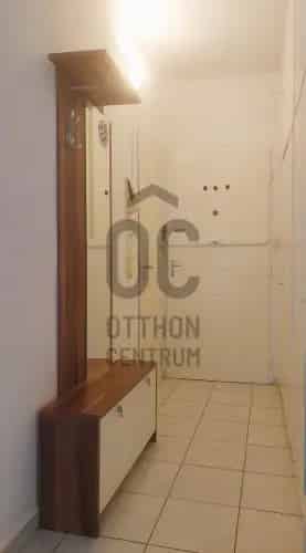 Pécsi eladó panel lakás, DLK085067