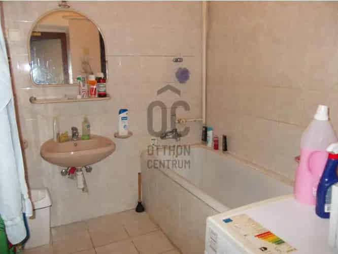 Pécsi eladó lakás, DLK020206