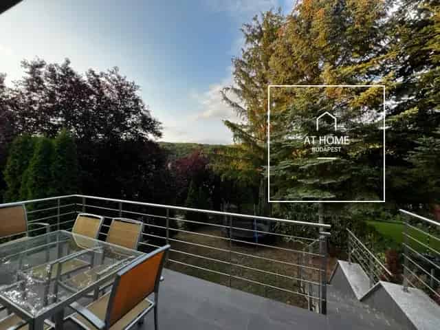 Zöldövezeti ikerházfél kiadó Budapest II/A kerület, Budaliget