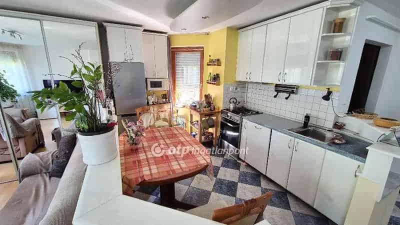 Lakás Kiadó , Budapest, Közép-Magyarország